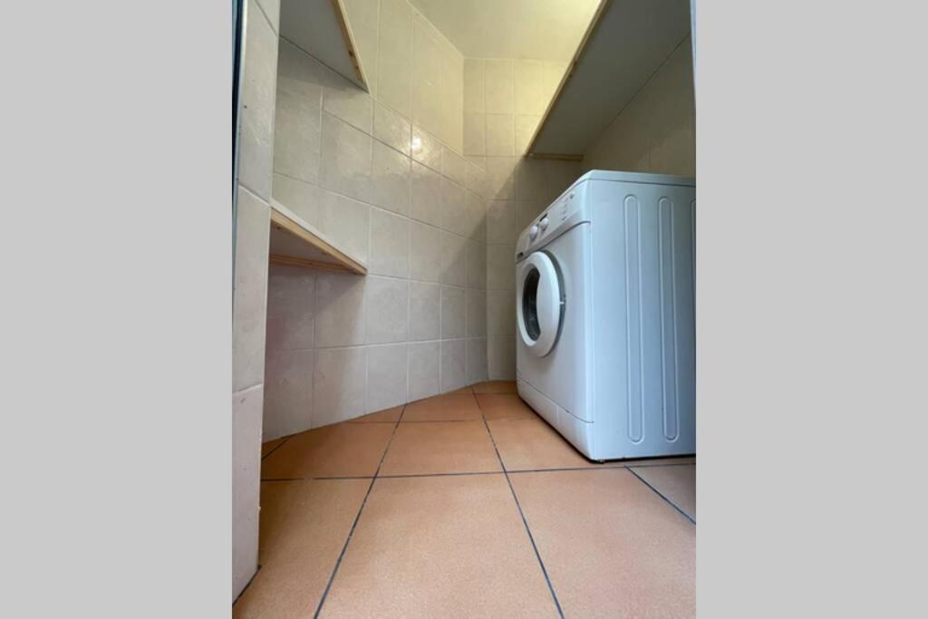 2 Bed Apt In Heart Of St Julians - 5Min From Seafront San Ġiljan Extérieur photo